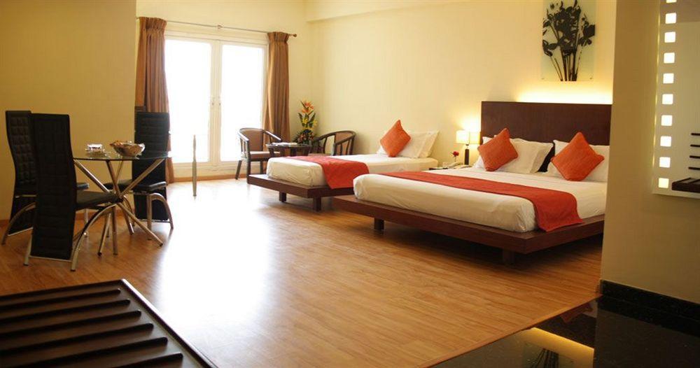 Hotel Atithi Pondicherry Dış mekan fotoğraf