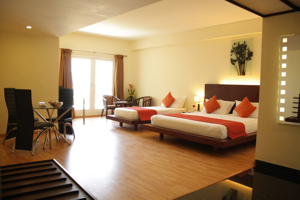 Hotel Atithi Pondicherry Dış mekan fotoğraf