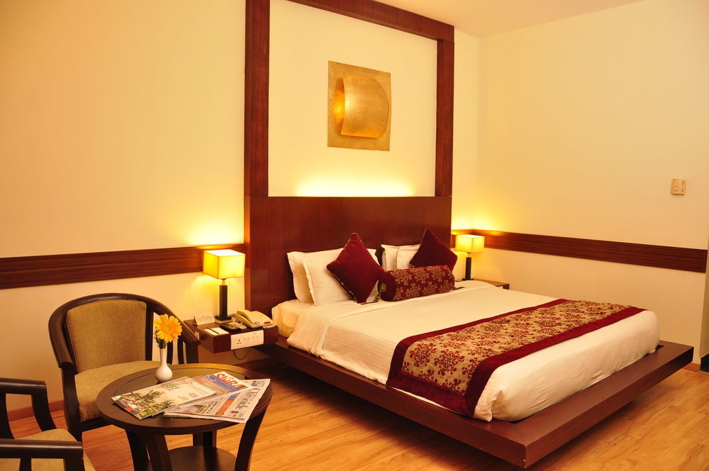 Hotel Atithi Pondicherry Dış mekan fotoğraf
