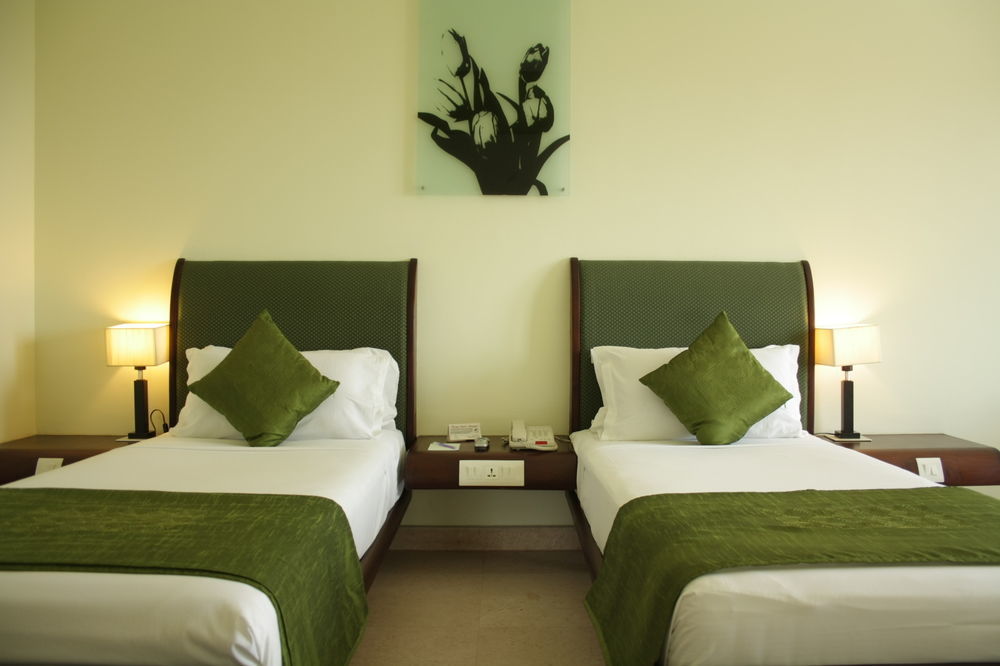Hotel Atithi Pondicherry Dış mekan fotoğraf