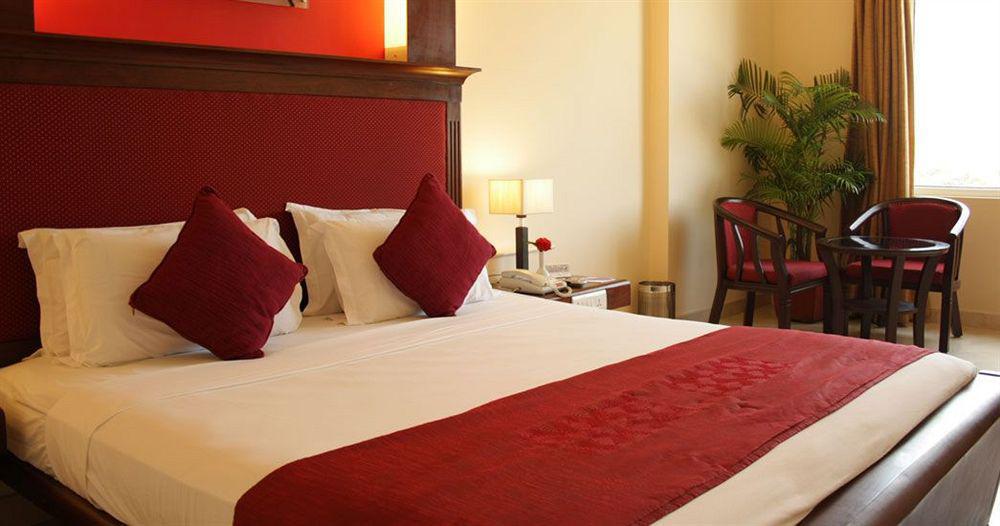 Hotel Atithi Pondicherry Dış mekan fotoğraf